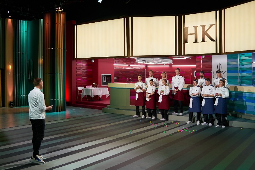 „Hell’s Kitchen. Piekielna kuchnia” z udziałem Michała Kurczewskiego z Lubania. Co się wydarzy w czwartym tygodniu piekielnej rywalizacji? 