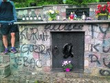 Wojna na Cmentarzu Witomińskim ? Wulgarne napisy nie tylko na nagrobkach 