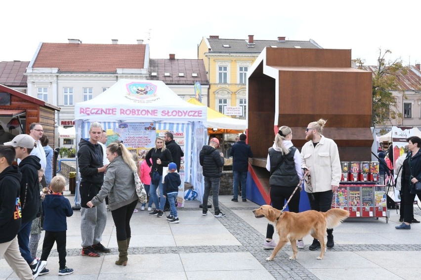 Słodki Festiwal Czekolady na kieleckim Rynku. Mnóstwo atrakcji i pyszna fontanna