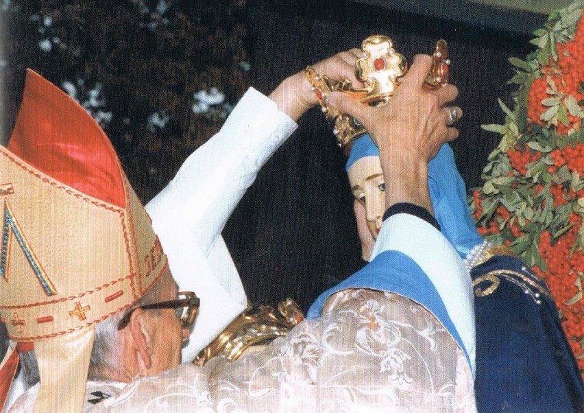 Pieta Hałcnowska od 25 lat jest w koronie. Hałcnów świętuje jubileusz [ZDJĘCIA]