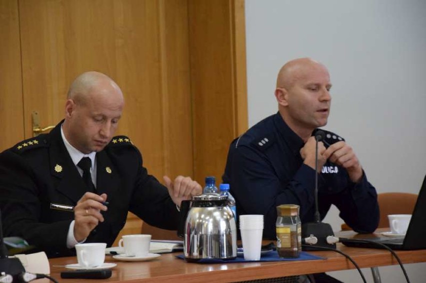 Pleszewscy policjanci nie chcą korzystać z Iskry dla "świętego spokoju"?