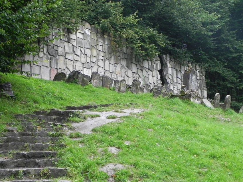 Ściana Płaczu w Kazimierzu Dolnym