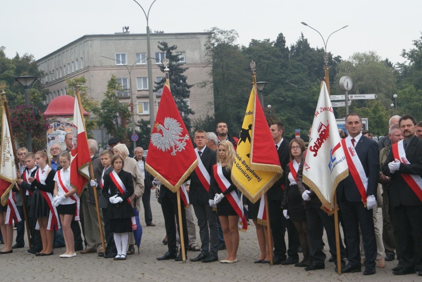 Tak wyglądało nadanie rondu w centrum nazwy Żołnierzy...