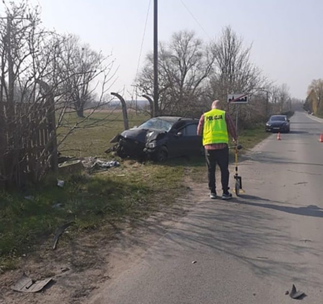 Do tragicznego wypadku doszło w sobotę, 28 marca, na ul. Winnica w Międzyrzeczu. Kompletnie pijany kierowca opla zabił 23-letniego motorowerzystę.