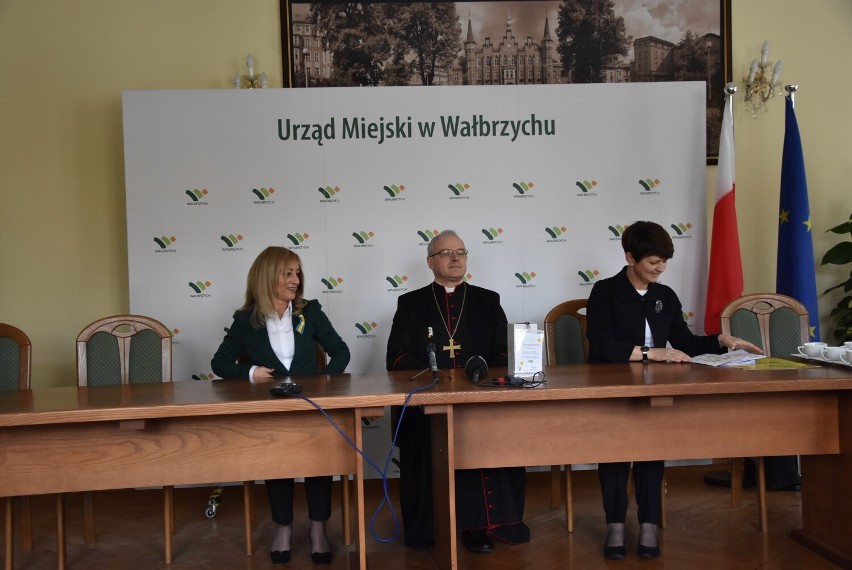 Żonkilowa Kwesta dla hospicjum w Wałbrzychu i we Lwowie