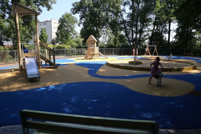 W Niedobczycach powstał nowy plac zabaw dla dzieci.