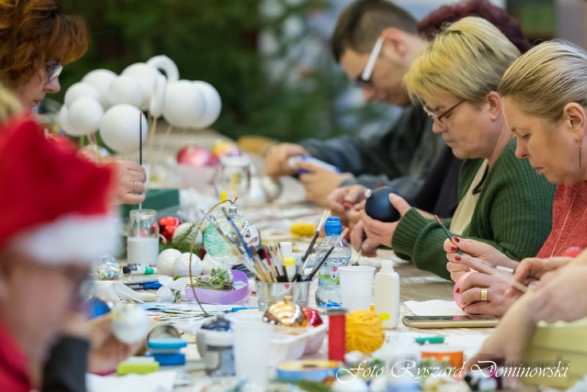 Trąbki Wielkie: Pomalowali i udekorowali bombki [ZDJĘCIA]