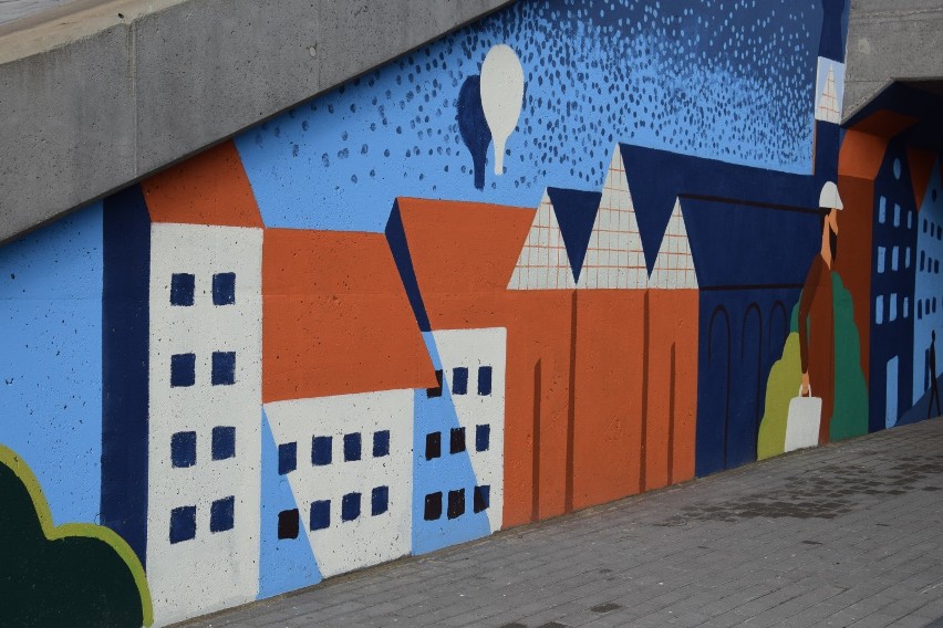 Elbląskie zabytki na muralu przy Lotniczej. Nowy mural już cieszy oczy mieszkańców