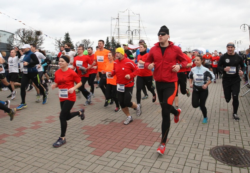 Zwyczaje biegaczy w Polsce. Lubimy biegać i chętnie pomagamy