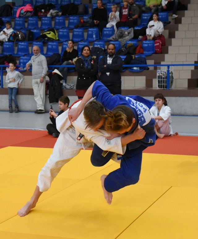 W Międzyrzeczu w hali widowiskowo-sportowej odbył się  turniej dziecięcy w judo o puchar burmistrza Międzyrzecza. Startowali zawodnicy z wielu miast! M.in. z Nowej Soli, Świebodzina czy Zielonej Góry.