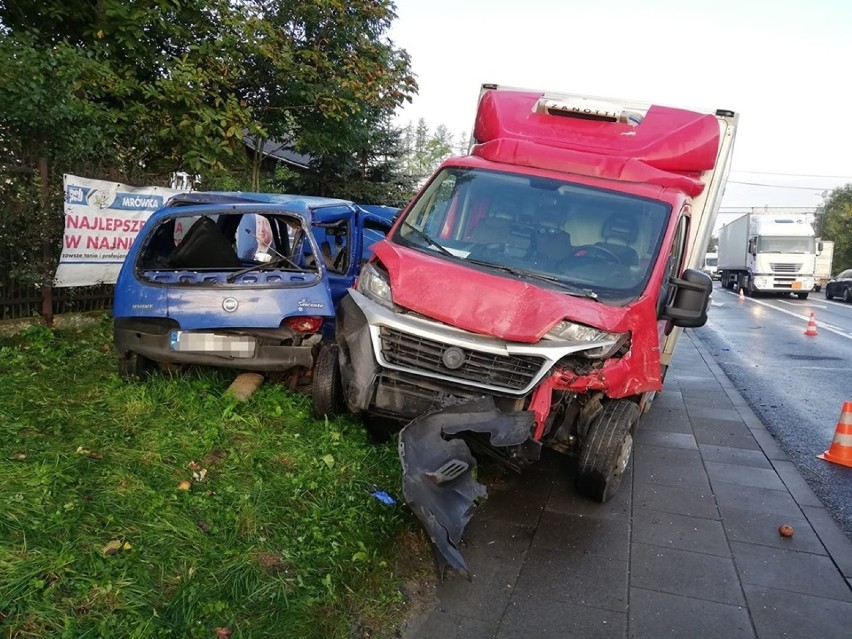 Wypadek w Sienicznie pod Olkuszem. Po ciężko rannego przyleciał helikopter