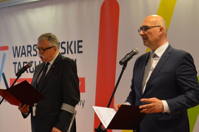 Uroczyste otwarcie targ&oacute;w poprowadzili Rafał Skąpski, prezes sp&oacute;łki Targi Książki oraz Jacek Oryl, dyrektor Warszawskich Targ&oacute;w Książki. Fot. Weronika Trzeciak