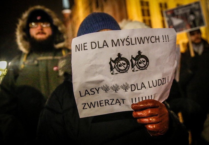 W Krakowie i w innych miastach Polski protestuje się...