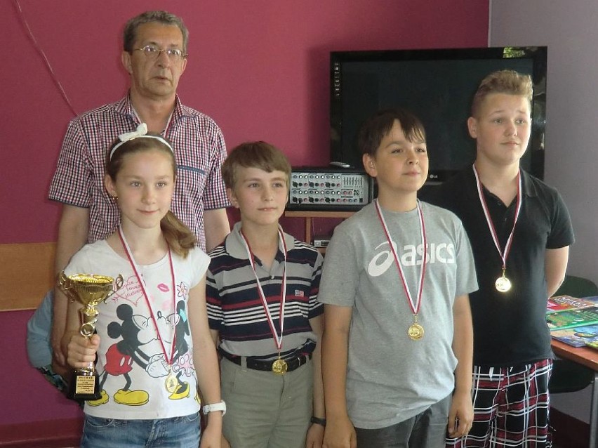 Uczniowie ze Żnina i Gąsawy zwyciężyli w szachowej Lidze Powiatu Żnińskiego 