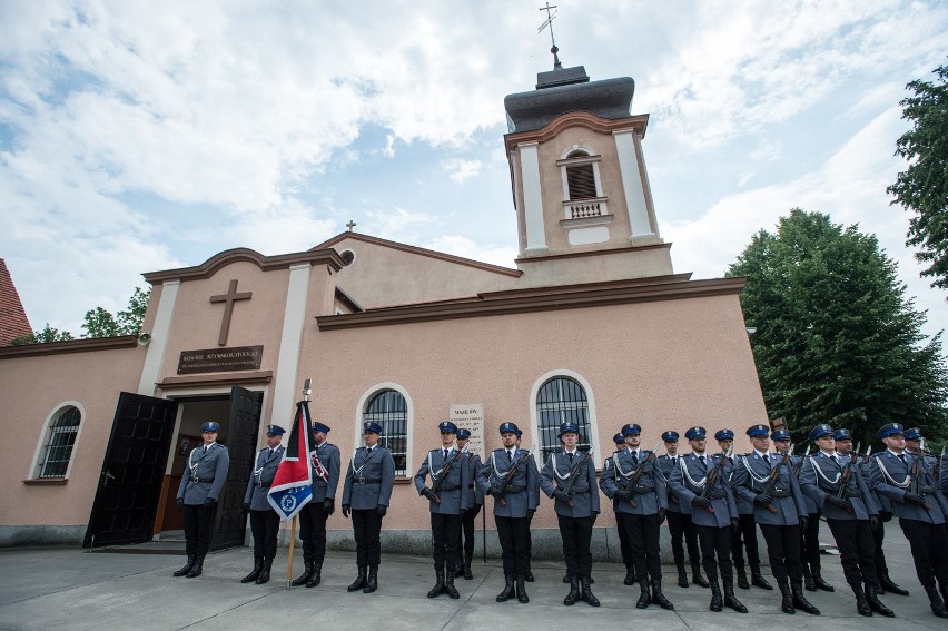 Pogrzeb tragicznie zmarłego pod Chełmnem policjanta [zdjęcia]