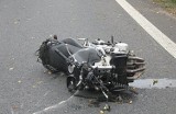 Wypadek motocyklisty na DK86 w Wojkowicach Kościelnych