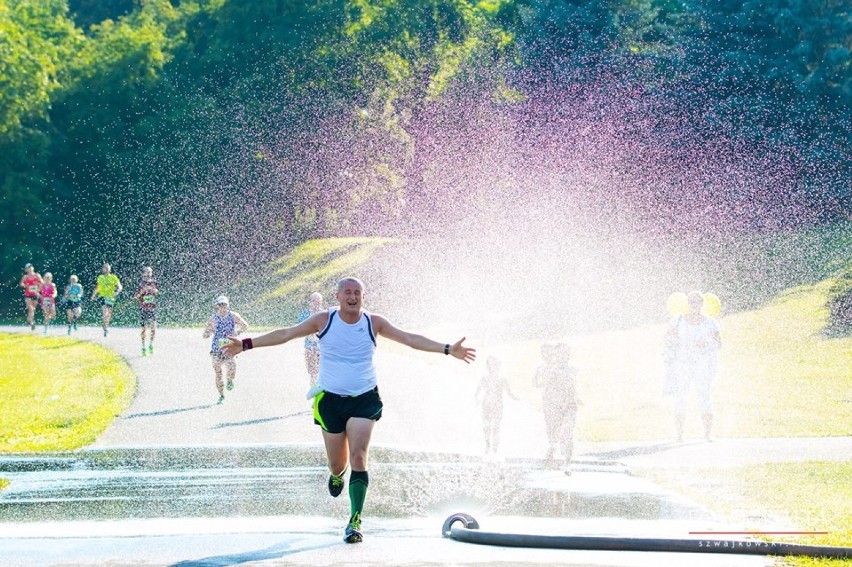 Bieg Czekoladowy. 700 biegaczy i chodziarzy pokonało dystans 5 km [ZDJĘCIA]