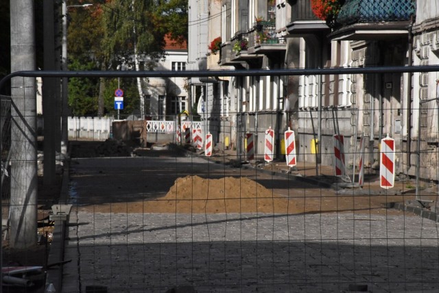 Pierwotnie prace na ul. Grunwaldzkiej i pl. 3 Maja miały się zakończyć 24 października.