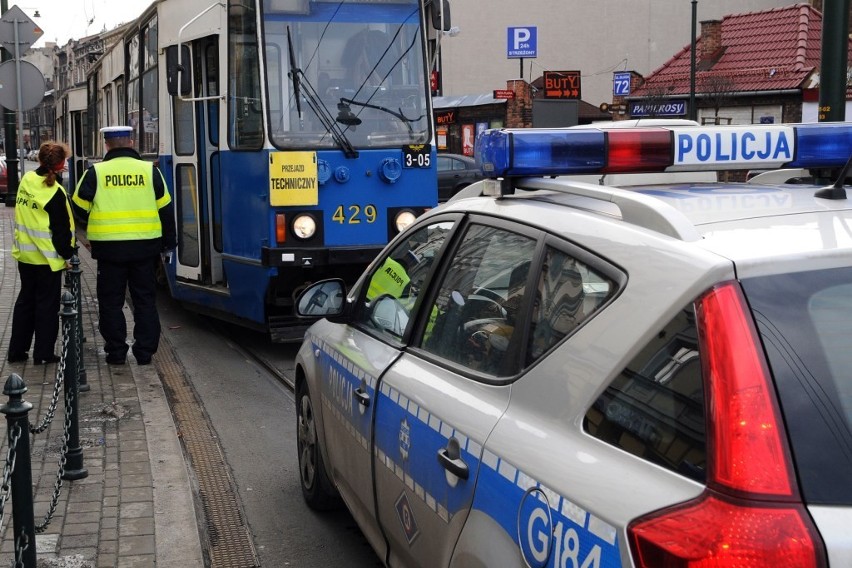 Kraków: Wypadek tramwaju na ul. Długiej [ZDJĘCIA]