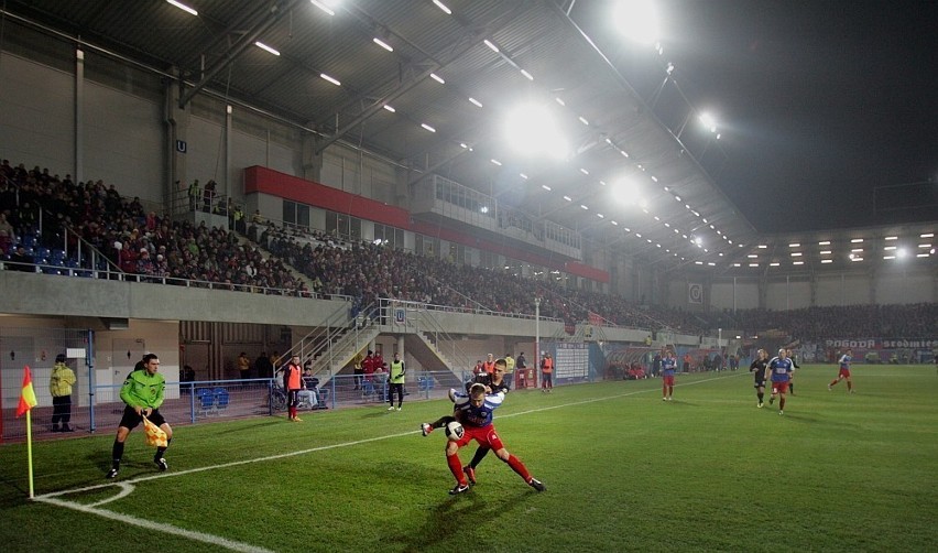 PLUS
Stadion, który miasto wybudowało samodzielnie. Obiekt...