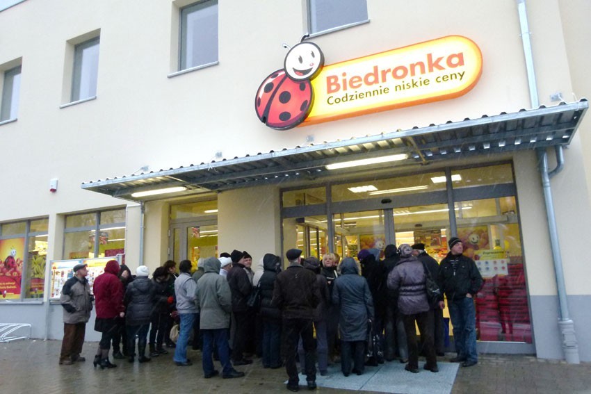 W Łodzi otwarto dwa nowe sklepy sieci Biedronka