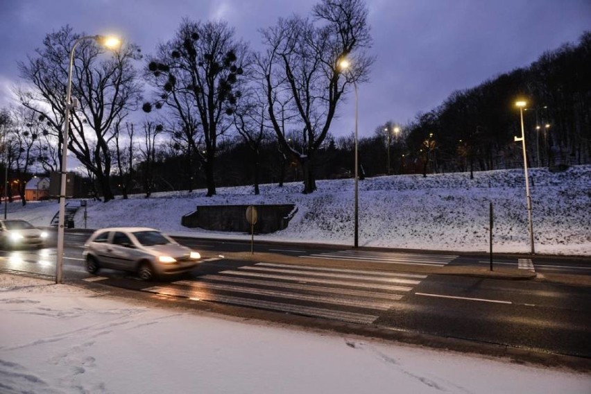 Statystyki: 

5 najechań na pieszego1 pieszy zabity2 ciężko...