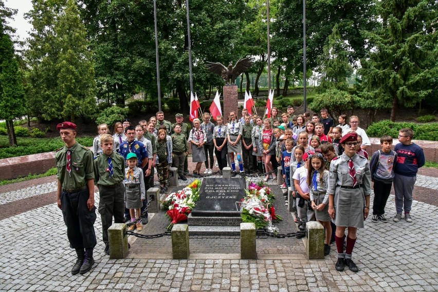 Kwidzyńskie obchody 75. rocznicy wybuchu Powstania Warszawskiego. W godzinę "W" upamiętnili powstańców [ZDJĘCIA]