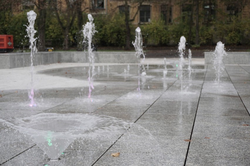 Nowe fontanny w parku Poniatowskiego i w parku Helenów [ZDJĘCIA]