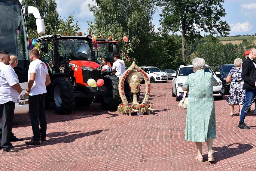 Gorlice. Mieszkańcy gminy Moszczenica podziękowali za plony