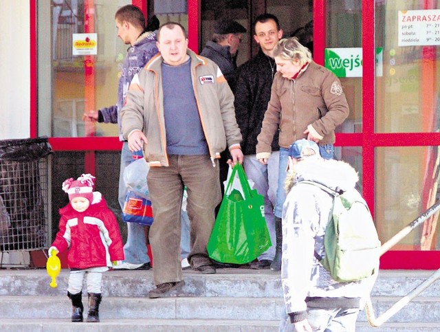 W środę w południe klienci Biedronki w Skierniewicach opuszczali sklep bez cukru