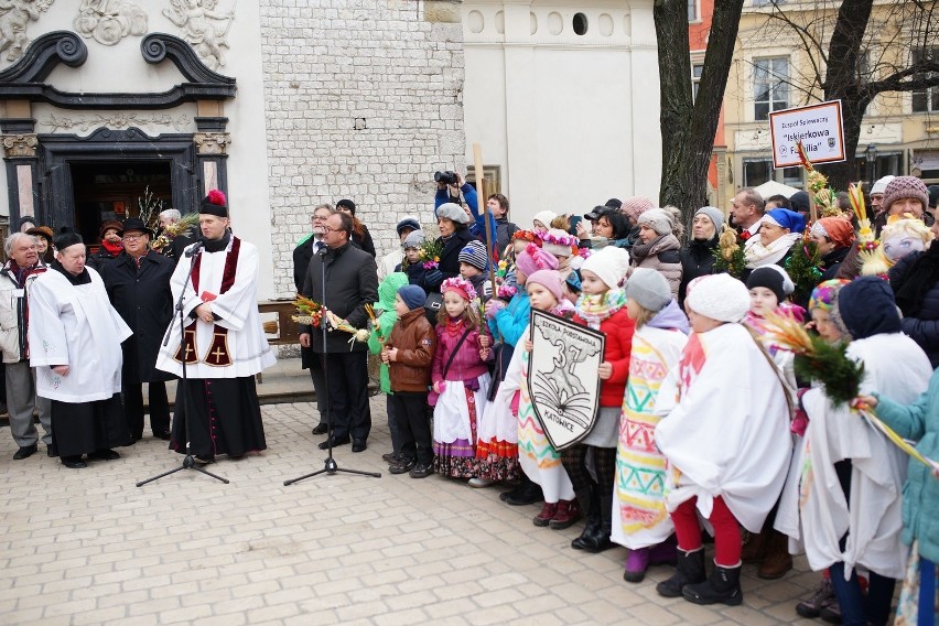 Targi Wielkanocne 2016. Najpiękniejsze palmy na Rynku Głównym [ZDJĘCIA]