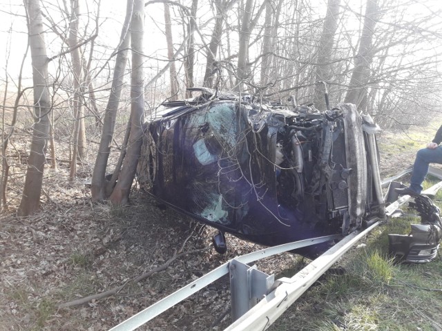 Zdjęcia po wypadku pod Gubinem, na odcinku między Stargardem Gubińskim a Czarnowicami.