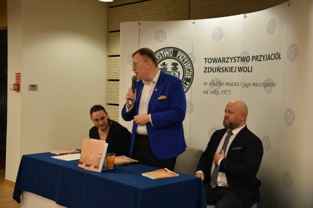 Pierwszy Rocznik Zduńskowolski. Pierwszy tom zaprezentowany został 21 grudnia w Ratuszu w Zduńskiej Woli. Promocję publikacji połączono z rozstrzygnięciem pierwszej edycji Konkursu im. Jerzego Kozłowskiego na najlepszą pracę dyplomową na temat Zduńskiej Woli