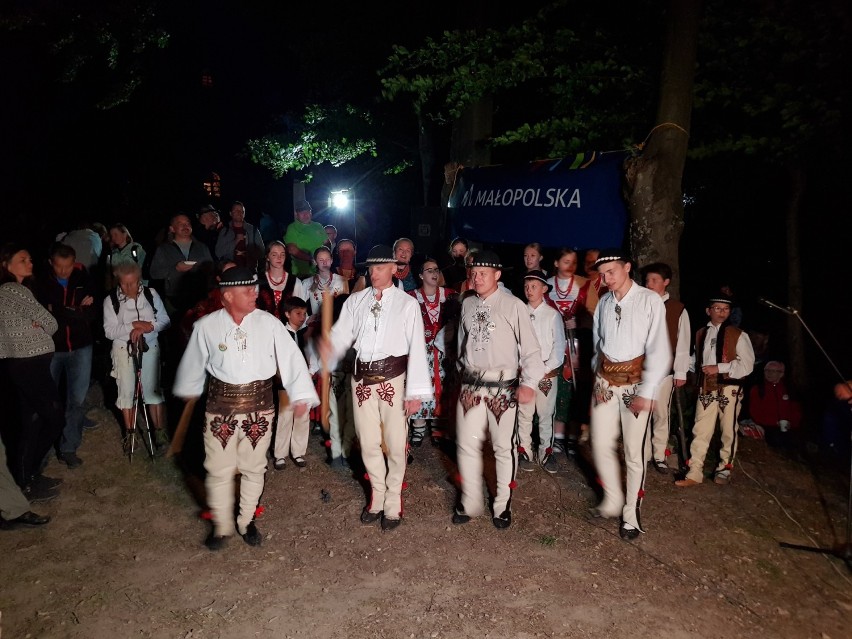 Odkryj Beskid Wyspowy. Z góralami świętowali na Luboniu Wielkim