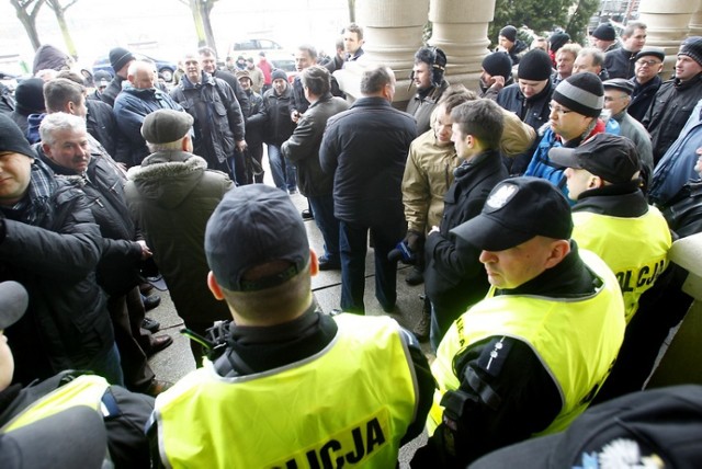 Rolnicy zawieszają protest. Byli obecni w Szczecinie od 5 ...