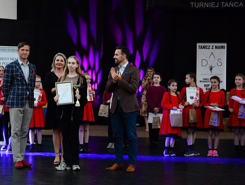 Biała Podlaska. Tancerze "Dance Academy Studio" podsumowali rok swojej pracy. Zobacz zdjęcia                            