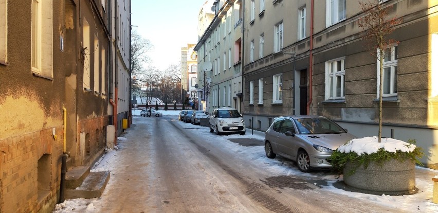 Długi mieszkańców Długiej w Słupsku, których miasto podłączyło do miejskiej sieci ciepłowniczej