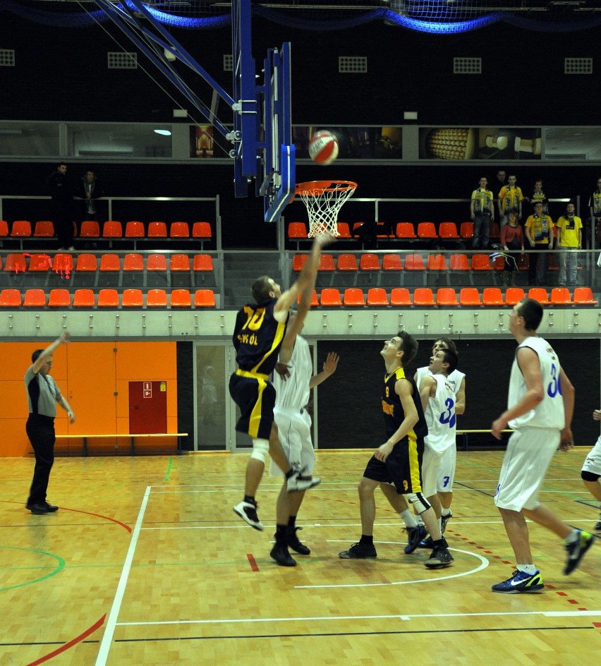 Sokół uległ sile młodości zawodników PBG Basket Junior Poznań