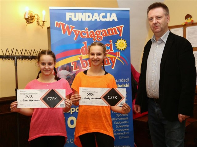 Stypendia Fundacji Wyciągamy dzieci z bramy wręczone