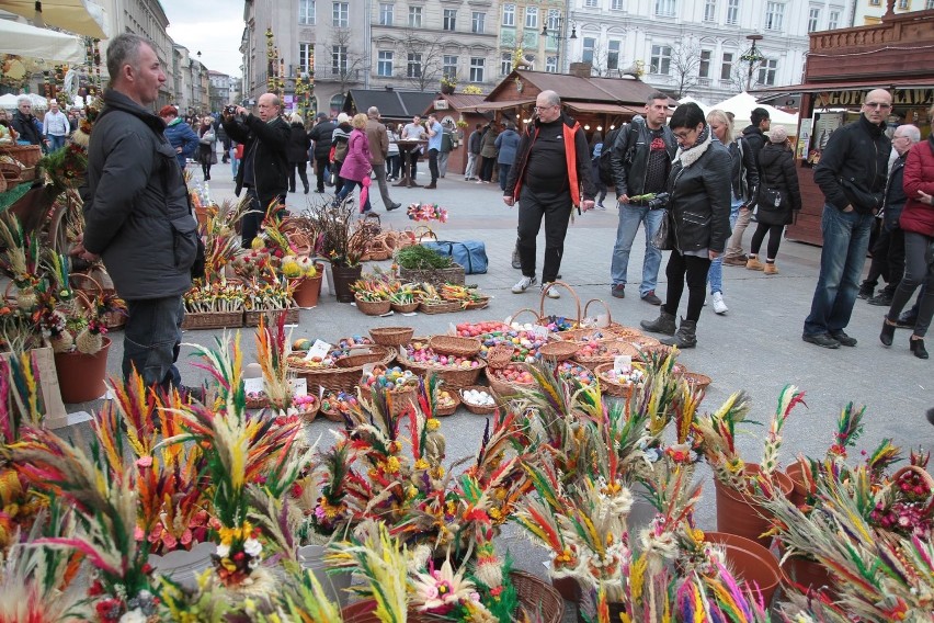 Kraków. Świąteczne palmy na Targach Wielkanocnych  [ZDJĘCIA]