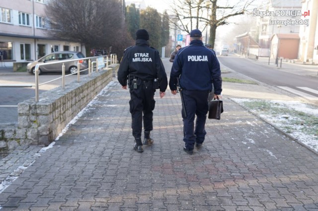 Patrole w Jastrzębiu: policjanci ze strażnikami miejskimi