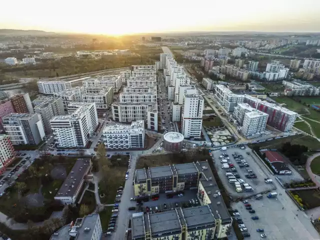 Czy autobus pojedzie przez osiedle Avia? Mieszkańcy są przeciwni, urzędnicy mówią, że to dobry pomysł