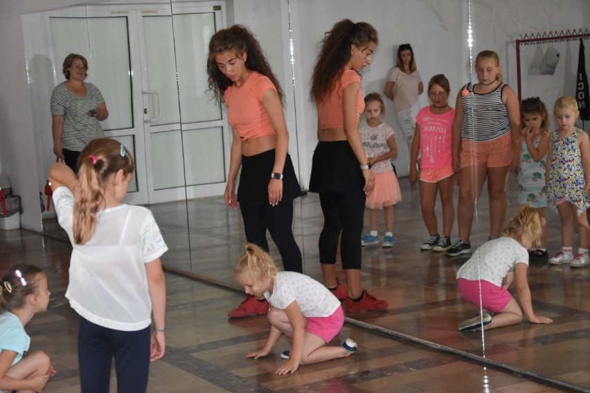Wakacyjne warsztaty taneczne w Miejskim Domu Kultury w Wągrowcu [ZDJĘCIA]