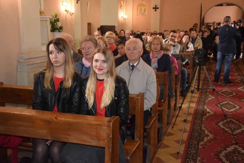 Koncert Wielkanocny w kościele parafialnym w Głuchowie