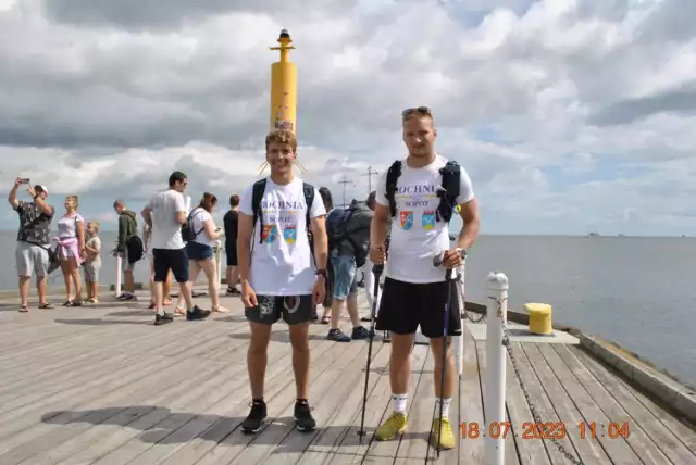 Szymon Knap i Michał Bieniek w 12 dni pokonali 576 km z Bochni nad Bałtyk, aby wesprzeć leczenie i rehabilitację Konrada Fryta