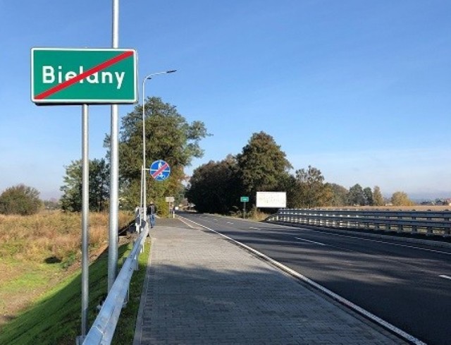 Na dw nr 948 w Bielanach piesi i rowerzyści będą już bezpieczni