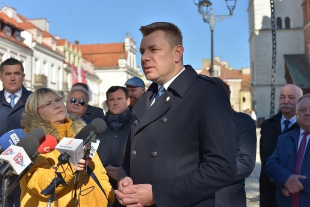 Burmistrz Sandomierza Marcin Marzec dziękował za przyznane pieniądze.