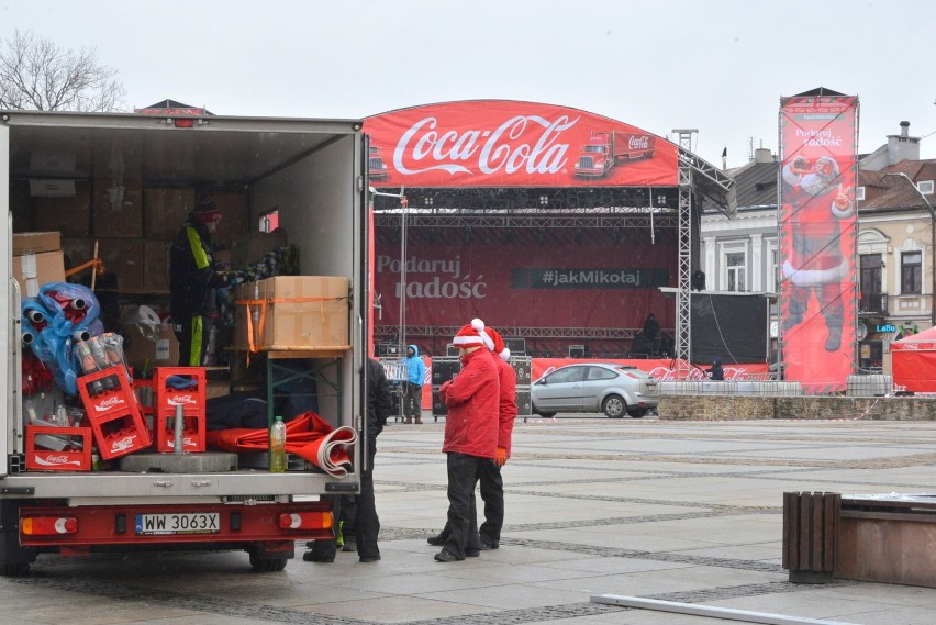 Konwój Coca-Coli. Nie poznasz Rynku w Kielcach! (ZDJĘCIA) 