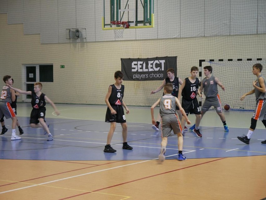 Basketball Club Sieraków wygrał ostatni mecz fazy grupowej.