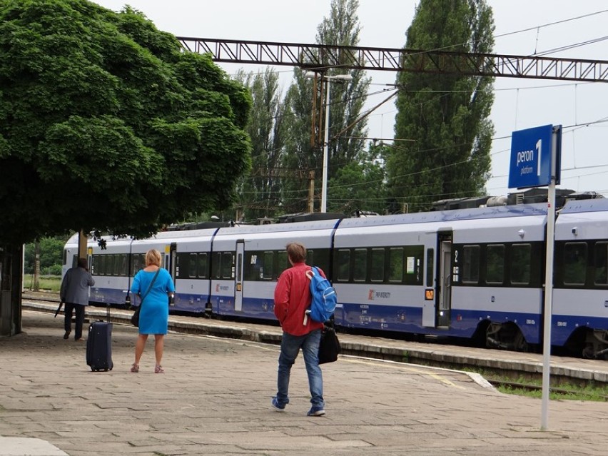 Pociągami Intercity ze Zduńskiej Woli  do Szczecina i Krakowa [rozkład jazdy]